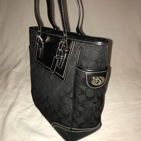 Black Signature Coach Tote Bag - Picture 2 of 7